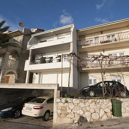 אומיס Apartment Mate מראה חיצוני תמונה