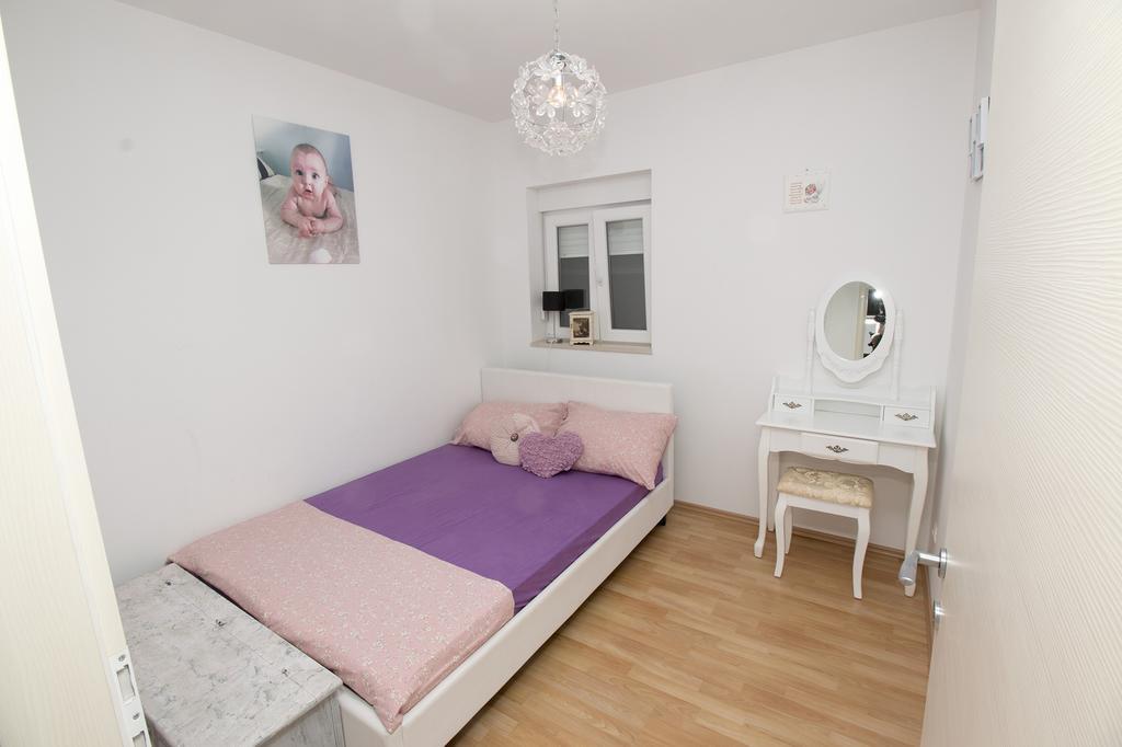 אומיס Apartment Mate מראה חיצוני תמונה