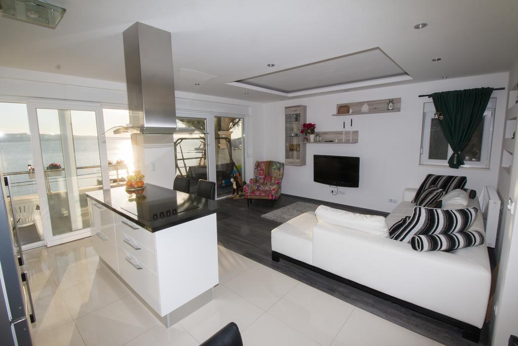 אומיס Apartment Mate מראה חיצוני תמונה
