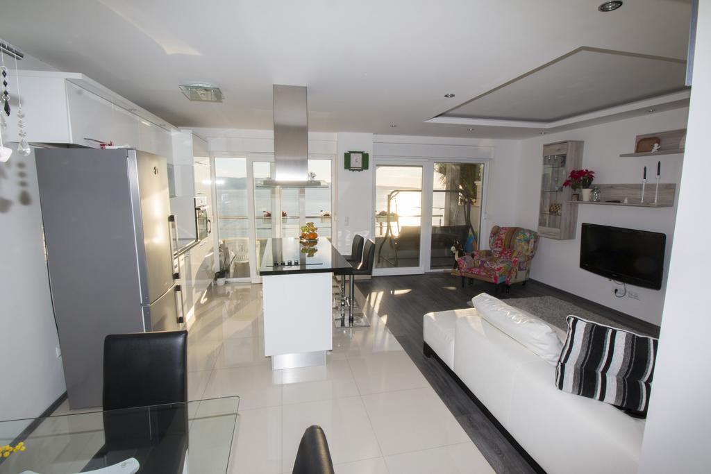 אומיס Apartment Mate מראה חיצוני תמונה